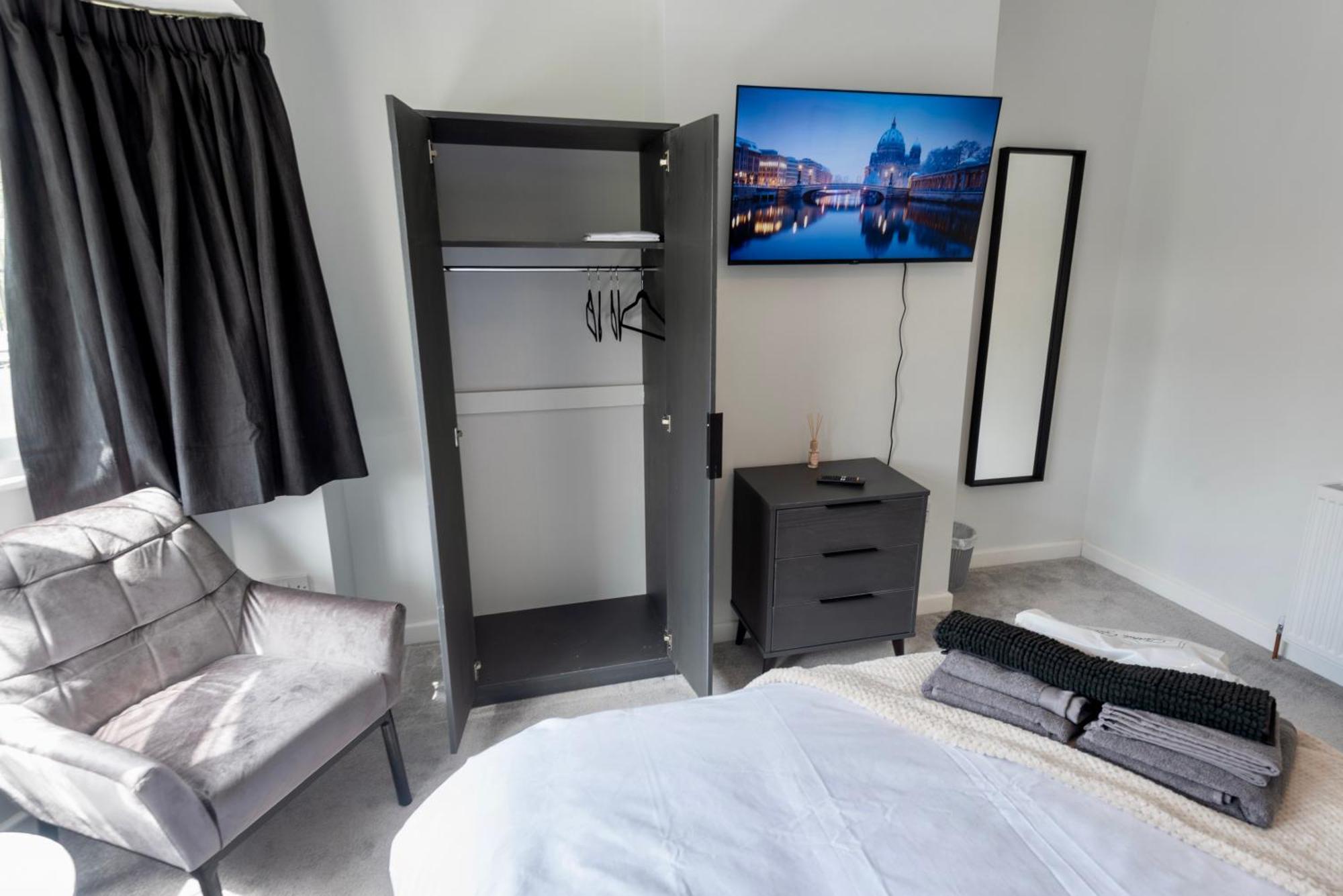 Single Room In Brand New 5 Bedroom Home BW Room 2 Solihull Extérieur photo